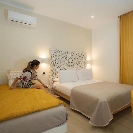 B&B Oasi Rooms 아그로폴리 외부 사진