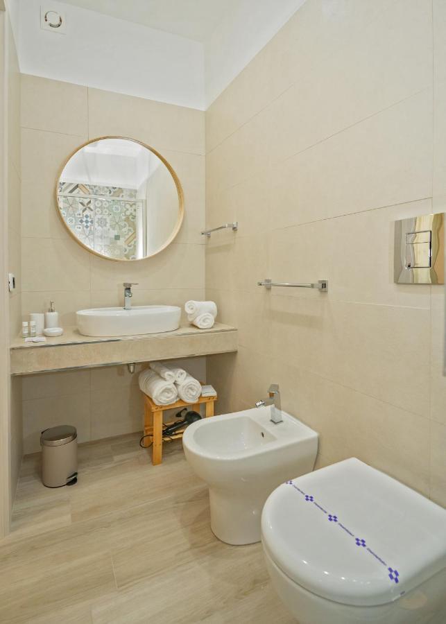 B&B Oasi Rooms 아그로폴리 외부 사진